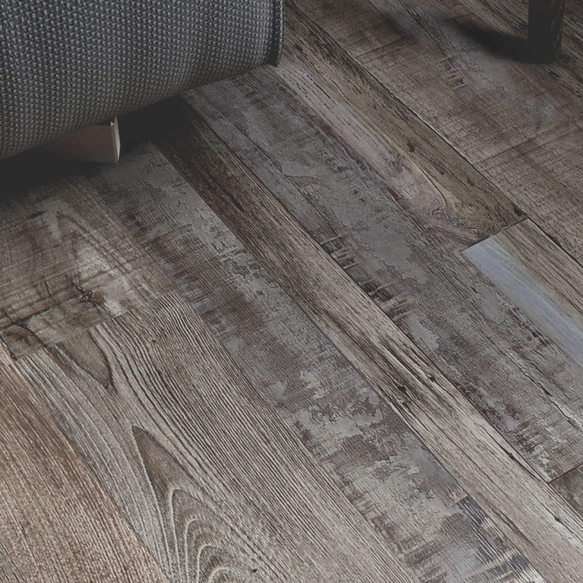 Close-up of Reclaimed Oak Country Laminate Flooring